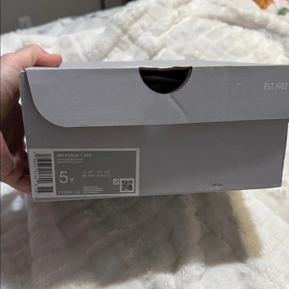 Nike White and Pink Athletic Shoes - Picture 6 of 6